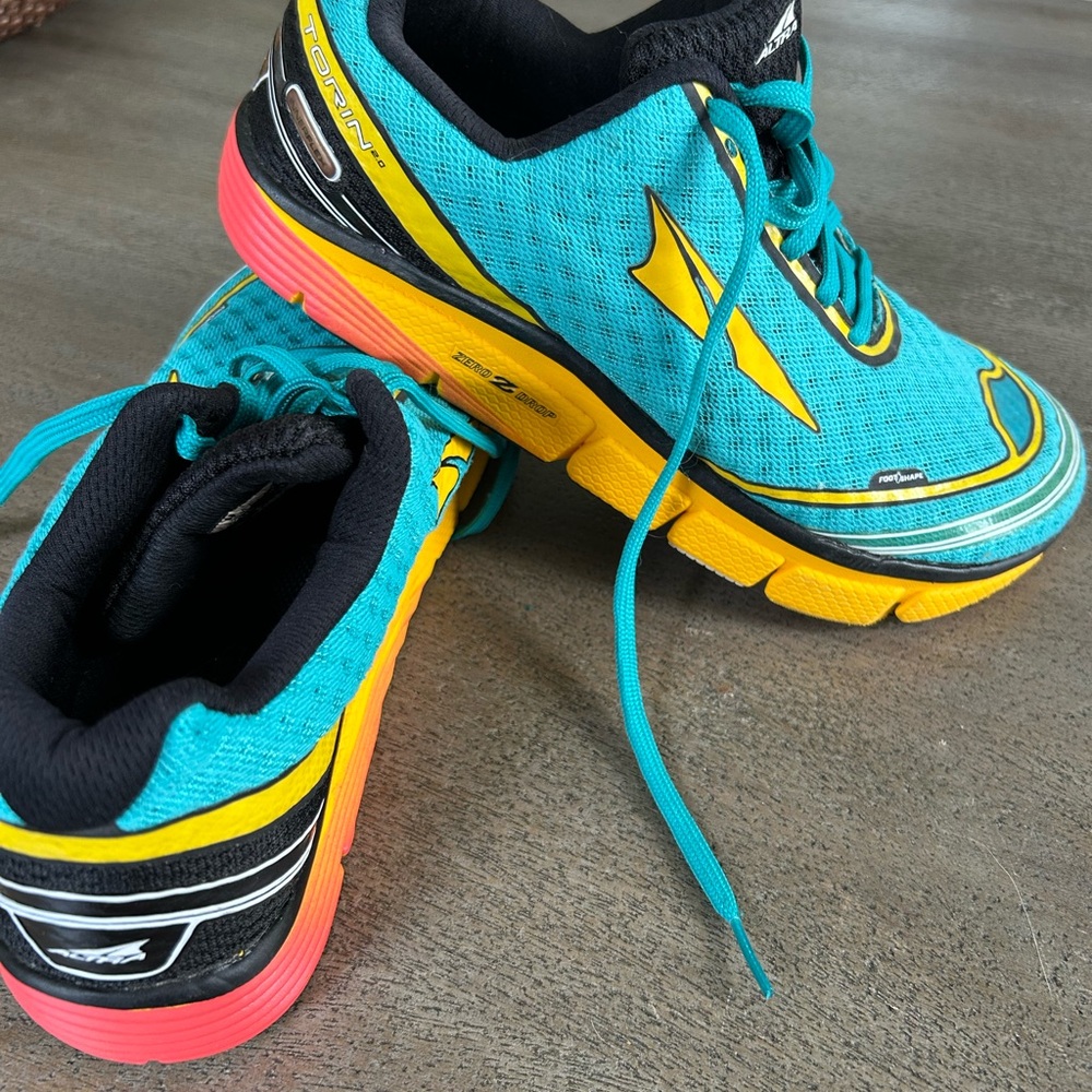 Altra Torin 2.0 Vibrant Teal and Yellow Running Shoes